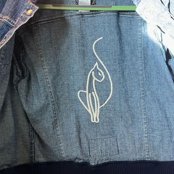 Old school Baby Phat jean jacket! Worn once or twice. - Picture 13 of 13